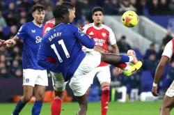 麻将胡了-争议判罚！阿森納(nà)点球(qiú)制胜登(dēng)顶英超(chāo)，埃弗顿主帅：判罚對(duì)我们不利(lì)