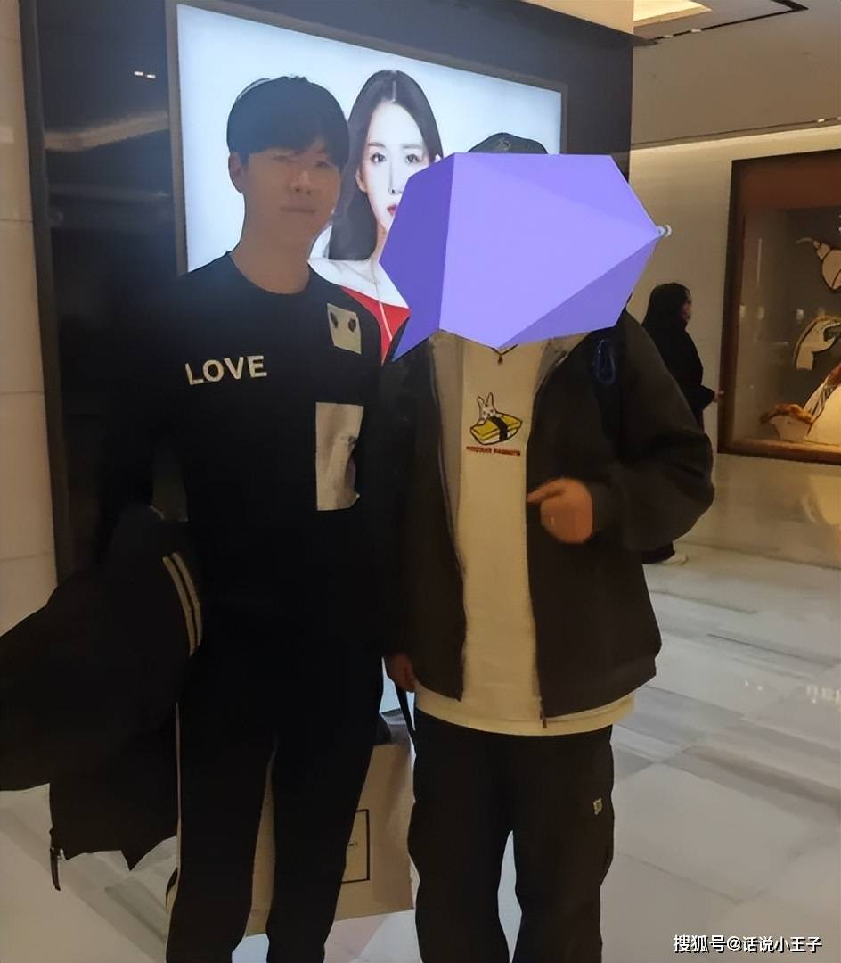 IG迎来巨大转机！粉丝偶遇Theshy，亲口回应明年是否接着打比赛