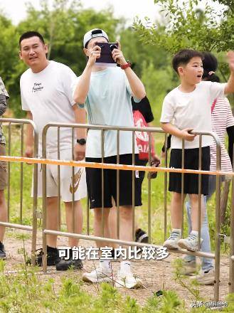 马龙一家在环球影城!俩儿子参加斯巴达比赛,夏露有马甲线妊娠纹